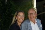 Doorn 27 juni 2020
Presentatie boek Wesley Sneijder . Het boek is geschreven door Kees Jansma en mark v Bommel ontving het eerste exemplaar. Helene Hendriks