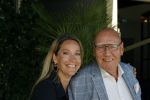 Doorn 27 juni 2020
Presentatie boek Wesley Sneijder . Het boek is geschreven door Kees Jansma en mark v Bommel ontving het eerste exemplaar. Helene Hendriks