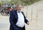 Noordwijk 16 juli 2020
Rene v d Gijp en zijn vrouw Minouche trouwen bij beachclub Tulum.