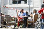 Amsterdam 28 juni 2020
Jan Hein Kuijpers met zijn vrouw Renate op terras