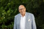 Doorn 27 juni 2020
Presentatie boek Wesley Sneijder . Het boek is geschreven door Kees Jansma en mark v Bommel ontving het eerste exemplaar.