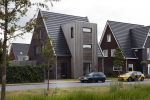 Heerenveen 8 juli 2020
Nieuwe huis Kjeld Nuis . Voor zijn huis staat ook nog een mercedes van JUmbo Visma zijn oude team.