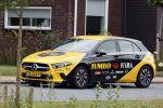 Heerenveen 8 juli 2020
Nieuwe huis Kjeld Nuis . Voor zijn huis staat ook nog een mercedes van JUmbo Visma zijn oude team.