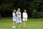 Den Haag  17 juli 2020
Koninklijk fotouurtje in de tuin van Huis ten Bosch . Vanwege corona was er veel minder pers uitgenodigd dan andere jaren. Aanwezig koning Willem Alexander Koningina Maxima en de prinsessen Amalia Alexia en Ariane .
