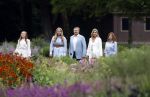 Den Haag  17 juli 2020
Koninklijk fotouurtje in de tuin van Huis ten Bosch . Vanwege corona was er veel minder pers uitgenodigd dan andere jaren. Aanwezig koning Willem Alexander Koningina Maxima en de prinsessen Amalia Alexia en Ariane .