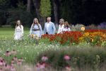 Den Haag  17 juli 2020
Koninklijk fotouurtje in de tuin van Huis ten Bosch . Vanwege corona was er veel minder pers uitgenodigd dan andere jaren. Aanwezig koning Willem Alexander Koningina Maxima en de prinsessen Amalia Alexia en Ariane .