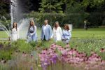 Den Haag  17 juli 2020
Koninklijk fotouurtje in de tuin van Huis ten Bosch . Vanwege corona was er veel minder pers uitgenodigd dan andere jaren. Aanwezig koning Willem Alexander Koningina Maxima en de prinsessen Amalia Alexia en Ariane .