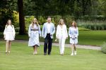 Den Haag  17 juli 2020
Koninklijk fotouurtje in de tuin van Huis ten Bosch . Vanwege corona was er veel minder pers uitgenodigd dan andere jaren. Aanwezig koning Willem Alexander Koningina Maxima en de prinsessen Amalia Alexia en Ariane .