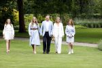 Den Haag  17 juli 2020
Koninklijk fotouurtje in de tuin van Huis ten Bosch . Vanwege corona was er veel minder pers uitgenodigd dan andere jaren. Aanwezig koning Willem Alexander Koningina Maxima en de prinsessen Amalia Alexia en Ariane .