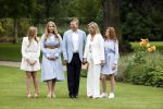Den Haag  17 juli 2020
Koninklijk fotouurtje in de tuin van Huis ten Bosch . Vanwege corona was er veel minder pers uitgenodigd dan andere jaren. Aanwezig koning Willem Alexander Koningina Maxima en de prinsessen Amalia Alexia en Ariane .