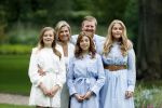 Den Haag  17 juli 2020
Koninklijk fotouurtje in de tuin van Huis ten Bosch . Vanwege corona was er veel minder pers uitgenodigd dan andere jaren. Aanwezig koning Willem Alexander Koningina Maxima en de prinsessen Amalia Alexia en Ariane .