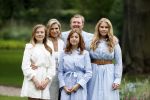 Den Haag  17 juli 2020
Koninklijk fotouurtje in de tuin van Huis ten Bosch . Vanwege corona was er veel minder pers uitgenodigd dan andere jaren. Aanwezig koning Willem Alexander Koningina Maxima en de prinsessen Amalia Alexia en Ariane .
