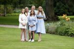 Den Haag  17 juli 2020
Koninklijk fotouurtje in de tuin van Huis ten Bosch . Vanwege corona was er veel minder pers uitgenodigd dan andere jaren. Aanwezig koning Willem Alexander Koningina Maxima en de prinsessen Amalia Alexia en Ariane .