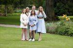 Den Haag  17 juli 2020
Koninklijk fotouurtje in de tuin van Huis ten Bosch . Vanwege corona was er veel minder pers uitgenodigd dan andere jaren. Aanwezig koning Willem Alexander Koningina Maxima en de prinsessen Amalia Alexia en Ariane .