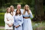 Den Haag  17 juli 2020
Koninklijk fotouurtje in de tuin van Huis ten Bosch . Vanwege corona was er veel minder pers uitgenodigd dan andere jaren. Aanwezig koning Willem Alexander Koningina Maxima en de prinsessen Amalia Alexia en Ariane .