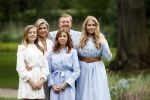 Den Haag  17 juli 2020
Koninklijk fotouurtje in de tuin van Huis ten Bosch . Vanwege corona was er veel minder pers uitgenodigd dan andere jaren. Aanwezig koning Willem Alexander Koningina Maxima en de prinsessen Amalia Alexia en Ariane .