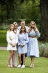 Den Haag  17 juli 2020
Koninklijk fotouurtje in de tuin van Huis ten Bosch . Vanwege corona was er veel minder pers uitgenodigd dan andere jaren. Aanwezig koning Willem Alexander Koningina Maxima en de prinsessen Amalia Alexia en Ariane .