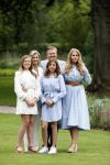 Den Haag  17 juli 2020
Koninklijk fotouurtje in de tuin van Huis ten Bosch . Vanwege corona was er veel minder pers uitgenodigd dan andere jaren. Aanwezig koning Willem Alexander Koningina Maxima en de prinsessen Amalia Alexia en Ariane .