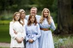 Den Haag  17 juli 2020
Koninklijk fotouurtje in de tuin van Huis ten Bosch . Vanwege corona was er veel minder pers uitgenodigd dan andere jaren. Aanwezig koning Willem Alexander Koningina Maxima en de prinsessen Amalia Alexia en Ariane .