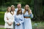 Den Haag  17 juli 2020
Koninklijk fotouurtje in de tuin van Huis ten Bosch . Vanwege corona was er veel minder pers uitgenodigd dan andere jaren. Aanwezig koning Willem Alexander Koningina Maxima en de prinsessen Amalia Alexia en Ariane .