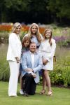 Den Haag  17 juli 2020
Koninklijk fotouurtje in de tuin van Huis ten Bosch . Vanwege corona was er veel minder pers uitgenodigd dan andere jaren. Aanwezig koning Willem Alexander Koningina Maxima en de prinsessen Amalia Alexia en Ariane .