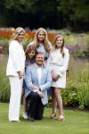 Den Haag  17 juli 2020
Koninklijk fotouurtje in de tuin van Huis ten Bosch . Vanwege corona was er veel minder pers uitgenodigd dan andere jaren. Aanwezig koning Willem Alexander Koningina Maxima en de prinsessen Amalia Alexia en Ariane .