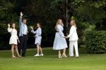 Den Haag  17 juli 2020
Koninklijk fotouurtje in de tuin van Huis ten Bosch . Vanwege corona was er veel minder pers uitgenodigd dan andere jaren. Aanwezig koning Willem Alexander Koningina Maxima en de prinsessen Amalia Alexia en Ariane .