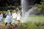 Den Haag  17 juli 2020
Koninklijk fotouurtje in de tuin van Huis ten Bosch . Vanwege corona was er veel minder pers uitgenodigd dan andere jaren. Aanwezig koning Willem Alexander Koningina Maxima en de prinsessen Amalia Alexia en Ariane .