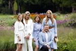 Den Haag  17 juli 2020
Koninklijk fotouurtje in de tuin van Huis ten Bosch . Vanwege corona was er veel minder pers uitgenodigd dan andere jaren. Aanwezig koning Willem Alexander Koningina Maxima en de prinsessen Amalia Alexia en Ariane .