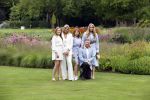 Den Haag  17 juli 2020
Koninklijk fotouurtje in de tuin van Huis ten Bosch . Vanwege corona was er veel minder pers uitgenodigd dan andere jaren. Aanwezig koning Willem Alexander Koningina Maxima en de prinsessen Amalia Alexia en Ariane .