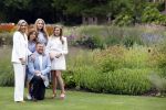 Den Haag  17 juli 2020
Koninklijk fotouurtje in de tuin van Huis ten Bosch . Vanwege corona was er veel minder pers uitgenodigd dan andere jaren. Aanwezig koning Willem Alexander Koningina Maxima en de prinsessen Amalia Alexia en Ariane .