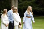 Den Haag  17 juli 2020
Koninklijk fotouurtje in de tuin van Huis ten Bosch . Vanwege corona was er veel minder pers uitgenodigd dan andere jaren. Aanwezig koning Willem Alexander Koningina Maxima en de prinsessen Amalia Alexia en Ariane .