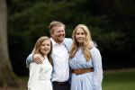 Den Haag  17 juli 2020
Koninklijk fotouurtje in de tuin van Huis ten Bosch . Vanwege corona was er veel minder pers uitgenodigd dan andere jaren. Aanwezig koning Willem Alexander Koningina Maxima en de prinsessen Amalia Alexia en Ariane .