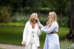 Den Haag  17 juli 2020
Koninklijk fotouurtje in de tuin van Huis ten Bosch . Vanwege corona was er veel minder pers uitgenodigd dan andere jaren. Aanwezig koning Willem Alexander Koningina Maxima en de prinsessen Amalia Alexia en Ariane .