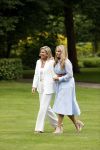 Den Haag  17 juli 2020
Koninklijk fotouurtje in de tuin van Huis ten Bosch . Vanwege corona was er veel minder pers uitgenodigd dan andere jaren. Aanwezig koning Willem Alexander Koningina Maxima en de prinsessen Amalia Alexia en Ariane .