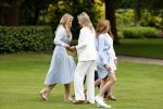 Den Haag  17 juli 2020
Koninklijk fotouurtje in de tuin van Huis ten Bosch . Vanwege corona was er veel minder pers uitgenodigd dan andere jaren. Aanwezig koning Willem Alexander Koningina Maxima en de prinsessen Amalia Alexia en Ariane .