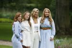 Den Haag  17 juli 2020
Koninklijk fotouurtje in de tuin van Huis ten Bosch . Vanwege corona was er veel minder pers uitgenodigd dan andere jaren. Aanwezig koning Willem Alexander Koningina Maxima en de prinsessen Amalia Alexia en Ariane .