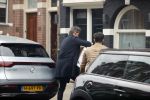 Amsterdam 2 april 2020
Leco v Zadelhoff doet boodschappen met zijn partner