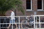 Rotterdam 18 juli 2020
Mattie Valk en zijn moeder op de scooter en bij zijn huis/ appartement