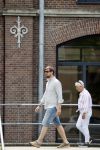 Rotterdam 18 juli 2020
Mattie Valk en zijn moeder op de scooter en bij zijn huis/ appartement