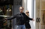 Amsterdam 1 juli 2020
Bas Smit en Nicolette v Dam zijn vandaag 5 jaar getrouwd . Ze lopen op de pc hooftstraat
