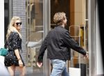 Amsterdam 1 juli 2020
Bas Smit en Nicolette v Dam zijn vandaag 5 jaar getrouwd . Ze lopen op de pc hooftstraat