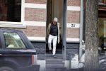 Amsterdam 14 juli 2020
Pieter Storms bekijkt met makelaar het huis van Eelko v Kooten . Het huis taat te koop en te huur