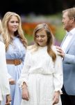 Den Haag  17 juli 2020
Koninklijk fotouurtje in de tuin van Huis ten Bosch . Vanwege corona was er veel minder pers uitgenodigd dan andere jaren. Aanwezig koning Willem Alexander Koningina Maxima en de prinsessen Amalia Alexia en Ariane .