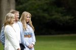 Den Haag  17 juli 2020
Koninklijk fotouurtje in de tuin van Huis ten Bosch . Vanwege corona was er veel minder pers uitgenodigd dan andere jaren. Aanwezig koning Willem Alexander Koningina Maxima en de prinsessen Amalia Alexia en Ariane .