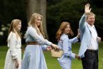 Den Haag  17 juli 2020
Koninklijk fotouurtje in de tuin van Huis ten Bosch . Vanwege corona was er veel minder pers uitgenodigd dan andere jaren. Aanwezig koning Willem Alexander Koningina Maxima en de prinsessen Amalia Alexia en Ariane .