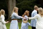 Den Haag  17 juli 2020
Koninklijk fotouurtje in de tuin van Huis ten Bosch . Vanwege corona was er veel minder pers uitgenodigd dan andere jaren. Aanwezig koning Willem Alexander Koningina Maxima en de prinsessen Amalia Alexia en Ariane .