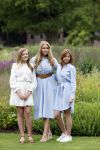 Den Haag  17 juli 2020
Koninklijk fotouurtje in de tuin van Huis ten Bosch . Vanwege corona was er veel minder pers uitgenodigd dan andere jaren. Aanwezig koning Willem Alexander Koningina Maxima en de prinsessen Amalia Alexia en Ariane .