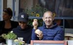 Amsterdam 14 juli 2020
Roland Kahn met zijn vriendin bij de Joffers