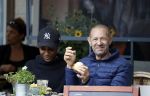 Amsterdam 14 juli 2020
Roland Kahn met zijn vriendin bij de Joffers